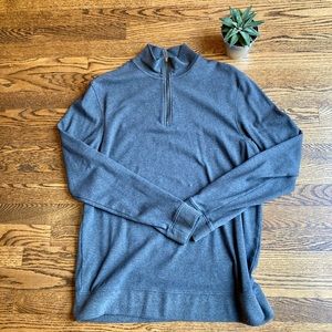 Men’s Long Sleeve Grey Zip Up Denver Hayes Pullover. Size: Large.